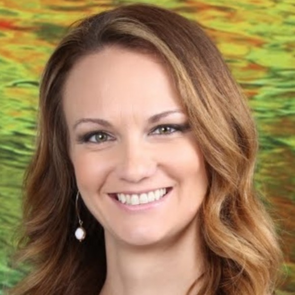 Meet your Posher, Rachel - Picture 1 of 1